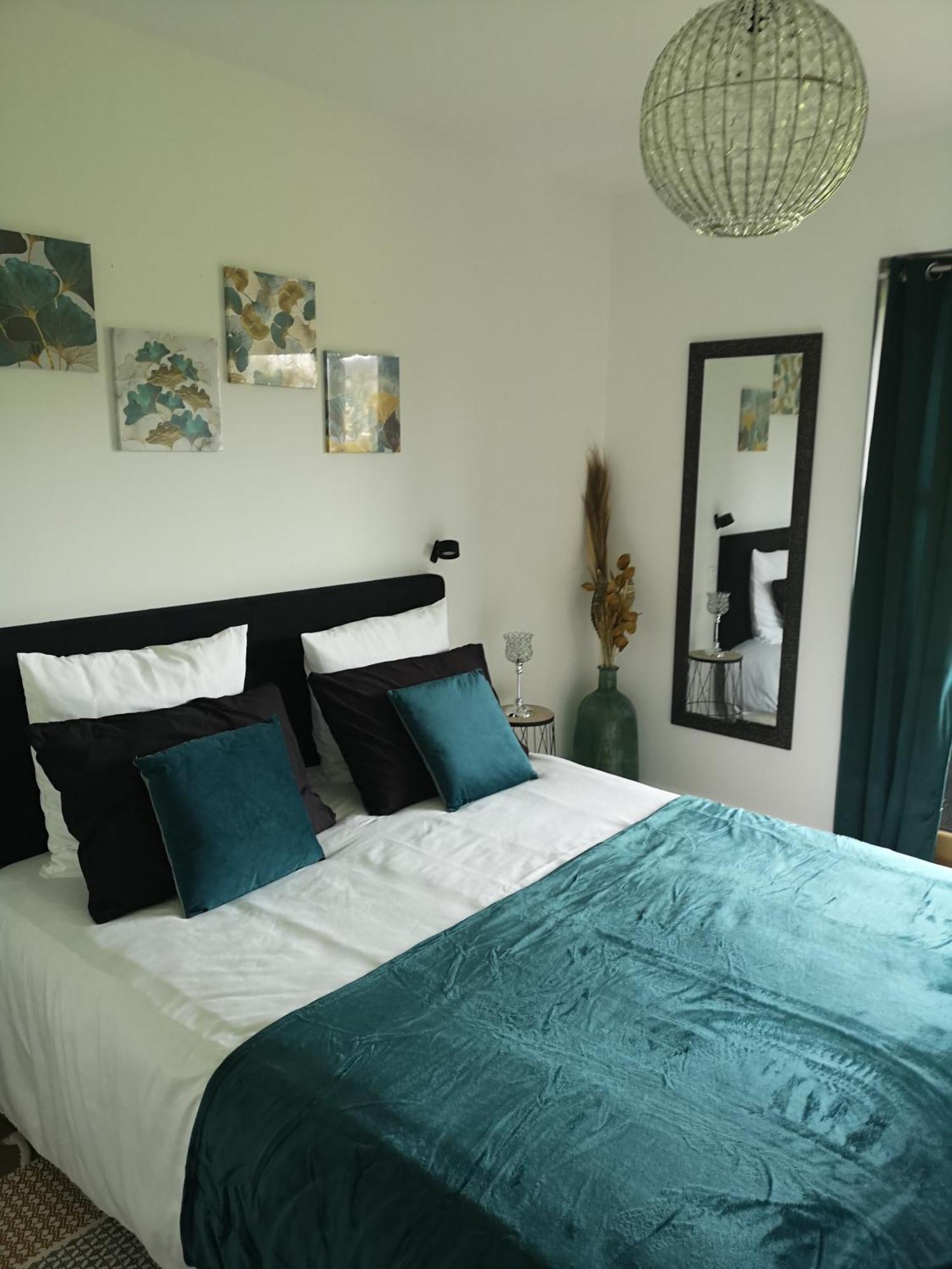 La Pause Bed & Breakfast Surville  Bagian luar foto