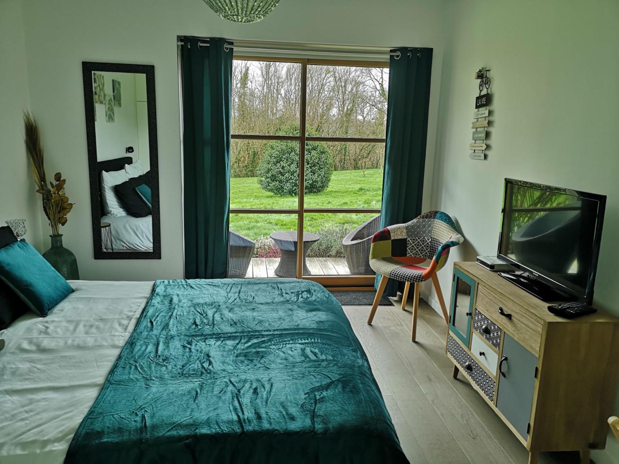 La Pause Bed & Breakfast Surville  Bagian luar foto