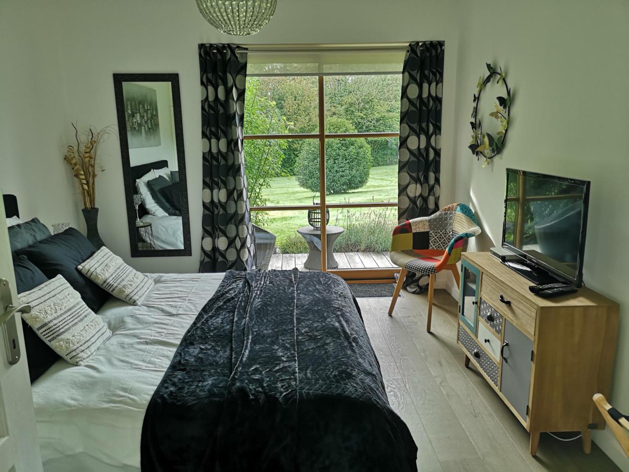 La Pause Bed & Breakfast Surville  Bagian luar foto