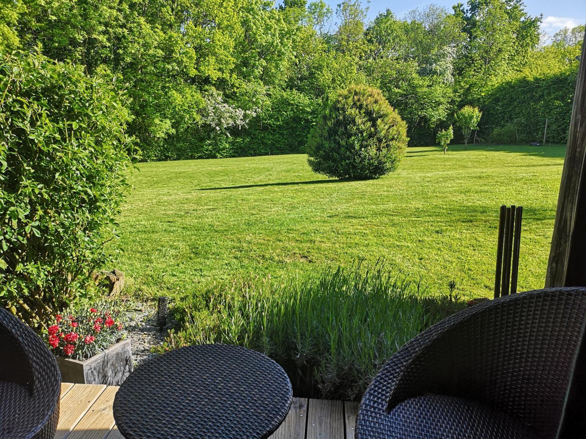 La Pause Bed & Breakfast Surville  Bagian luar foto